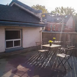 https://the-amsterdam-guest-house.hotelstorontoontario.org